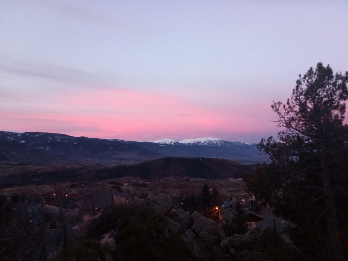 Appartement Grand F3 Terrasse, Vue à Font-Romeu-Odeillo-Via Extérieur photo