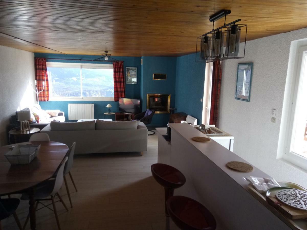 Appartement Grand F3 Terrasse, Vue à Font-Romeu-Odeillo-Via Extérieur photo